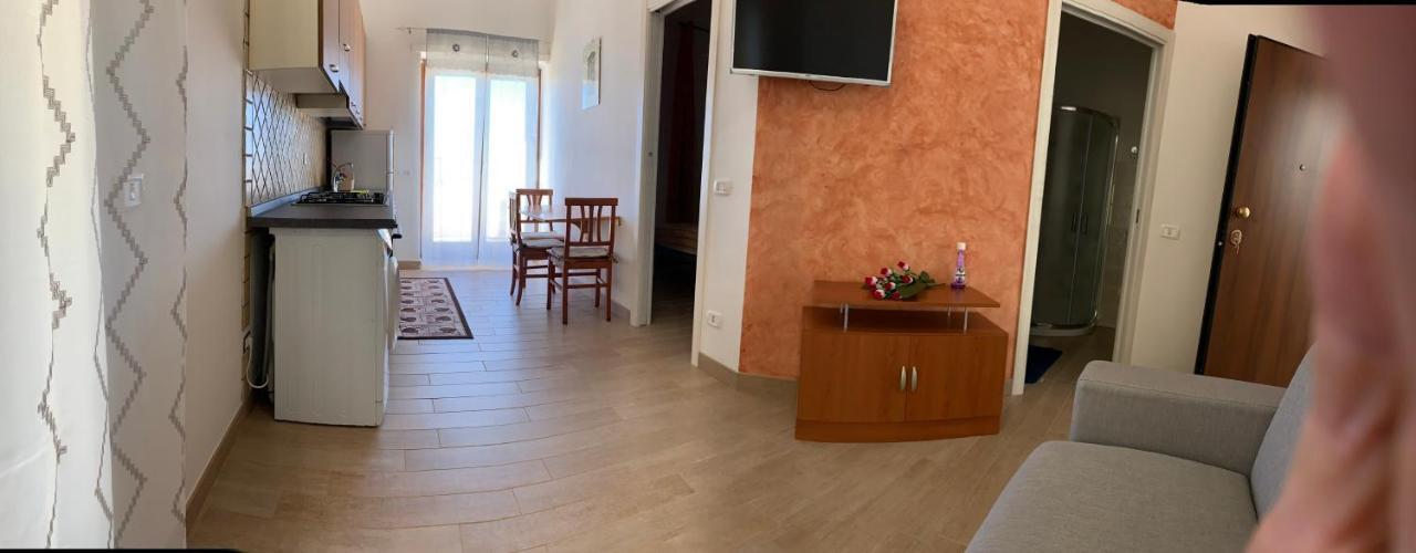Vistamare Apartment Minturno Bagian luar foto